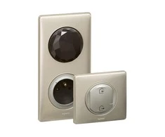 Legrand Celiane su netatmo - pagrindinis starteris rinkinys (prievado valdymas, belaidis išvesties / grįžtamasis ryšys)