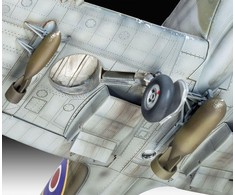 Revell – Supermarine Spitfire Mk. IXc, 1/32, 03927