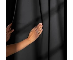 Juoda aksominė užuolaida su kilpomis AmeliaHome 285 × 260 cm
