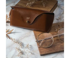 Solier Accessories Genuine leather spectacle case Solier SA37 camel