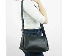 Women’s Leather Crossbody Bag with Adjustable Strap Solier FL48 Leona – Juodas