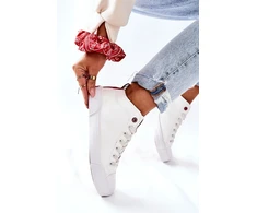 Balti Cross Jeans bateliai