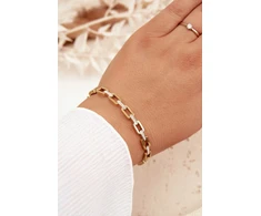 Glam Chic Women's Bracelet Adorned with Cubic Zirconia Gold