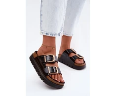 Lee Cooper Lakuotos moteriškos šlepetės su auksinėmis sagtimis