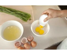 Quirky Įrankis kiaušinio tryniui išimti “Pluck”