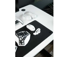 Ram mounts Deltahub - Gaming Desk Mat - Kilimėlis Ochronna na Biurko Gamingowa Juodas S