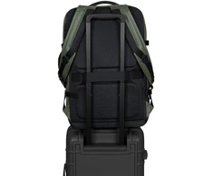 EASTPAK CNNCT TRAVELPACK kuprinė, CNNCT viršutinė dalis chaki spalvos