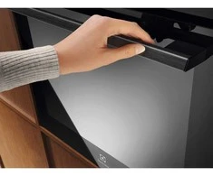 Electrolux COP802B 600 SenseCook uuni, musta