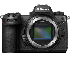 Nikon Z6 III järjestelmäkamera + 24-70 mm f4 objektiivi