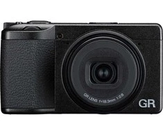 Ricoh GR IV