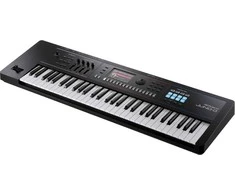 Roland Juno-D6 -syntetisaattori, musta