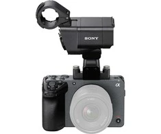 Sony FX30 su XLR rankena