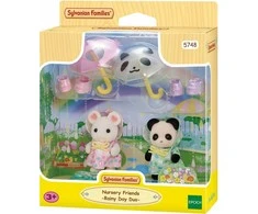 „Sylvanian Families“ – darželio draugai – duetas lietingą dieną (5748)