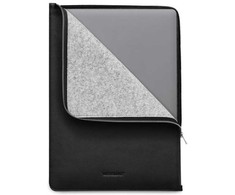 Woolnut Leather Folio -suojatasku 16 MacBook Pro, musta