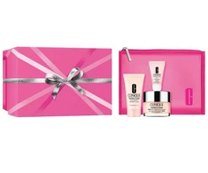 Clinique Moisture Surge Hydration Essentials rinkinys: intensyviai drėkinantis kremas 50 ml + kūno balzamas 30 ml + lūpų balzamas 10 ml + kosmetikos krepšelis