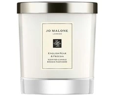 Jo Malone angliškų kriaušių ir frezijų kvapioji žvakė 200 g