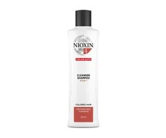 "Nioxin System 4" šampūnas dažytiems plaukams, suteikiantis apimties labai silpniems ploniems plaukams 300ml