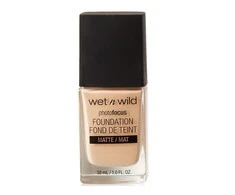 "Wet N Wild Photofocus Foundation" švelniai smėlio spalvos