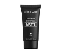 "Wet N Wild" veido gruntas E850 "Partners In Prime