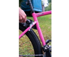 Dynamic Bike Care Kūgio formos dinaminis šepetys