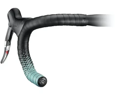 Ergon „Ciclovation Leather Touch Fusion“ apdangalas, juodas/turkio spalvos