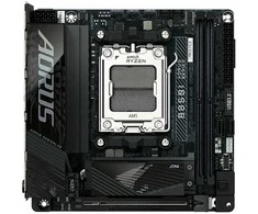 Pagrindinė plokštė Gigabyte B850I AORUS PRO | Procesorių šeima AMD | Procesoriaus lizdas AM5 | DDR5 | Palaikomos standžiojo disko sąsajos SATA, M.2 | SATA jungčių skaičius 2