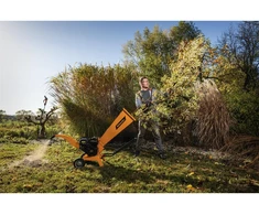 Riwall PRO RPS 7058 Gas-Powered Wood Chipper
