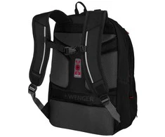 Wenger Carbon Pro 15.6" juoda