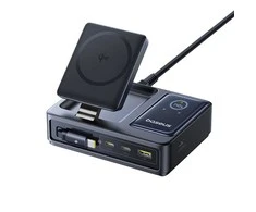 „Baseus NOMOS 140W Qi2 5in1“ belaidis ausinukas su ištraukiamu USB-C laidu ir skaitmeniniu ekranu – juoda