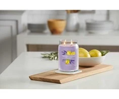 Yankee Candle Aromatinė žvakė Signature glass large Lemon Lavender 567 g