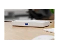 Maršrutizatorius UBIQUITI CLOUD GATEWAY FIBER. STALINIŲ KOPINIŲ 10G DEBESIŲ VARTAI SU INTEGRUOTU POE JUNGIKLIU, PASIRENKAMA NVR SAUGYKLA IR VISAS UNIFI PROGRAMOS PALAIKIMAS (JOKIOS SAUGYKLOS)