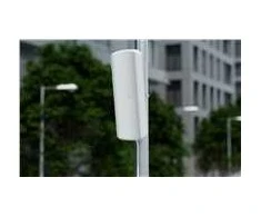 Maršrutizatorius „UBIQUITI DEVICE BRIDGE PRO SECTOR“ 5 GHz „taškas-daugiataškis“ prieigos taškas, kuris belaidžiu būdu sujungia daugiau nei 40 „DEVICE BRIDGE PRO“ klientų 5+ km atstumu.