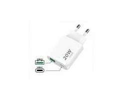 Winner Group WG - Síťová nabíječka 2x USB, 1x USB-C PD 20W + 1x USB-A QC3.0 18W, baltas