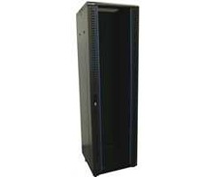 „XtendLan“ 19 colių rack tipo spintelė 42U 600x600, keliamoji galia 800 kg, stiklinės durys, pilna galinė sienelė, ratukai, juoda
