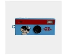 YASHICA Funtastic Keychain Camera (YASHICA Boy Adventure)