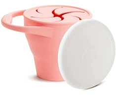 Munchkin užkandžių indelis Silicone Snack Catcher (coral)