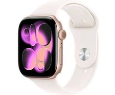 Išmanusis laikrodis Apple „Watch Series 11 GPS“, 46 mm, rožinio aukso spalvos aliuminio korpusas su šviesiai melsvu sportiniu dirželiu – S/M