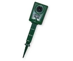 Isotronic Ultrazvukový odpuzovač psů koček a kun 16 - 60 kHz