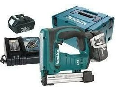 MAKITA STAPLER 18V 2x3,0Ah DST221RFJ