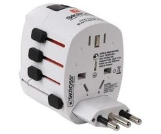 Kelioninis tinklo adapteris 230V 7A PRO kištukai AU/CN/UK/US/IT - lizdas EU SKROSS