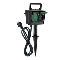 Solight PG02 sodo stulpas 4 lizdai 1,5m
