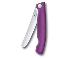 Sulankstomas Victorinox Swiss Classic 6.7835.FC1 peilis pica ir kepsniams, dantytas, violetinis
