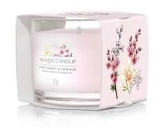 Yankee Candle Rožinė vyšnių ir vanilės kvapo žvakė
