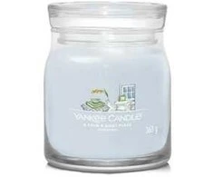 Yankee Candle aromatinė žvakė Signature stiklinė vidutinė A Calm - Quiet Place 368 g