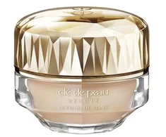Cle De Peau Beaute Cle De Peau The Foundation O20