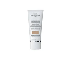 Institut Esthederm Institut Estherderm Photo Reverse rusvai gelsvas Medium apsauginis kremas nuo tamsių dėmių didelė apsauga nuo saulės 50ml