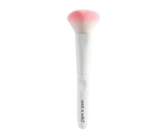 „Wet N Wild“ makiažas gali būti „Brosh Powder“.