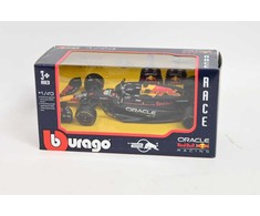 BBURAGO 1:43 lenktyninis automodelis Oracle Raudona Bull Racing RB20, 18-38097