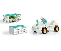DOLU pedalinis automobilis, baltas, dėžutėje 2684