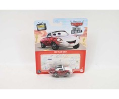 Mattel CARS autko Mae Pillar-DoRey HKY50